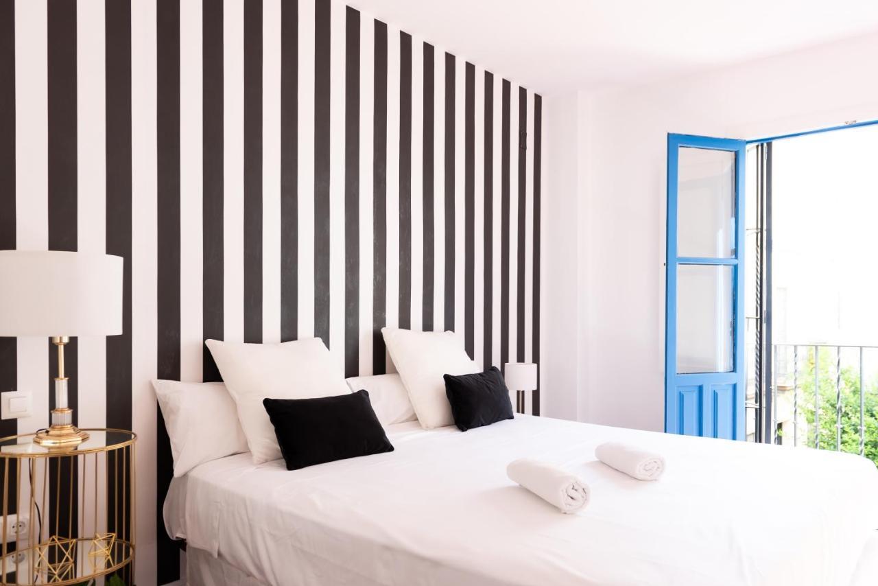 Tourist House Santa Cruz Apartment Seville Exterior photo