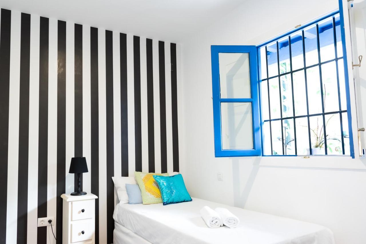 Tourist House Santa Cruz Apartment Seville Exterior photo